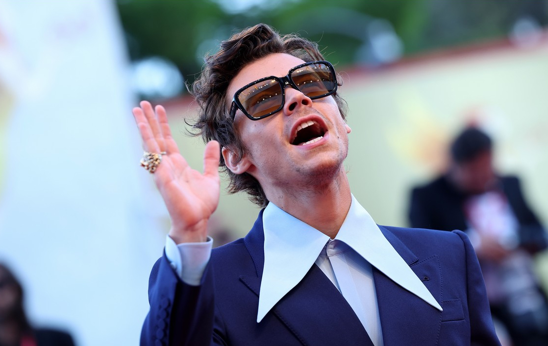 Harry Styles på premieren til «Don't worry Darling» i Venezia. (Foto: People magasine.)