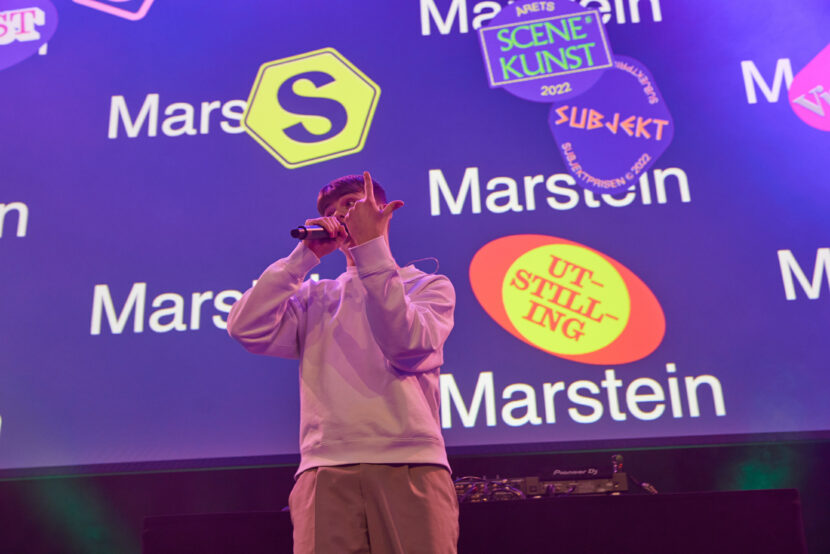 Marstein viser hva han egentlig synes om publikum. (Foto: Helge Brekke.) 