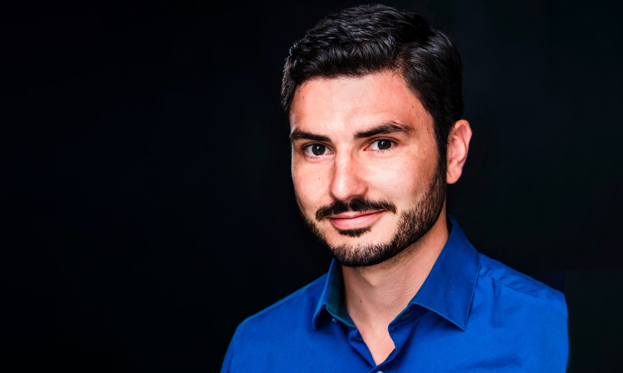 Den kjente Morgenbladet-spaltisten og Høyre-rådgiveren forlater politikken og gir seg i kast med journalistikken på fulltid. (Foto: Presse.) Alexander zlatanos ibsen, Minerva, Høyre, nyhetsredaktør, politikk