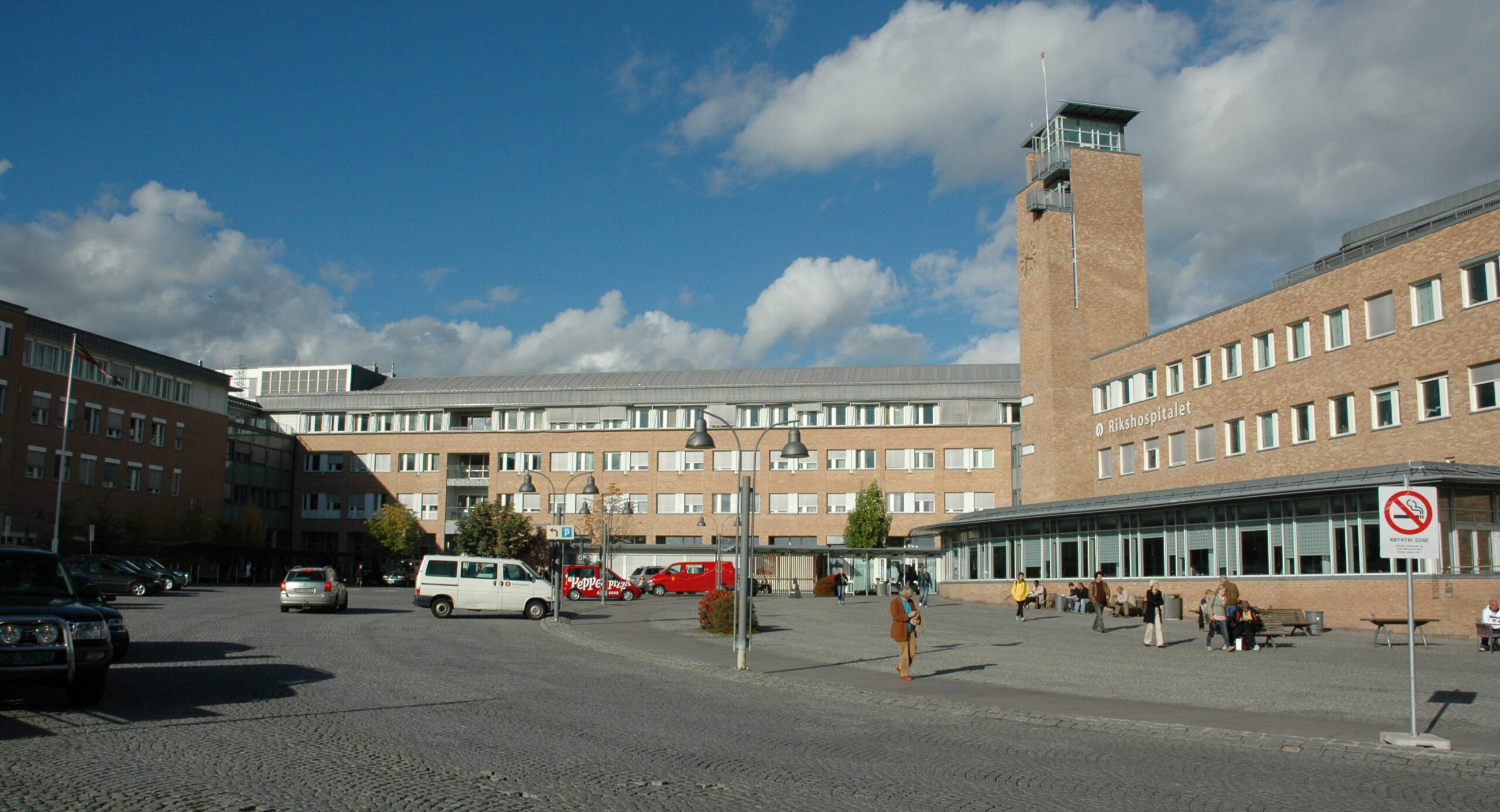 Nasjonal behandlingstjeneste for kjønnsinkongruens er underlagt Rikshospitalet i Oslo. (Foto: Wikimedia Commons.)
