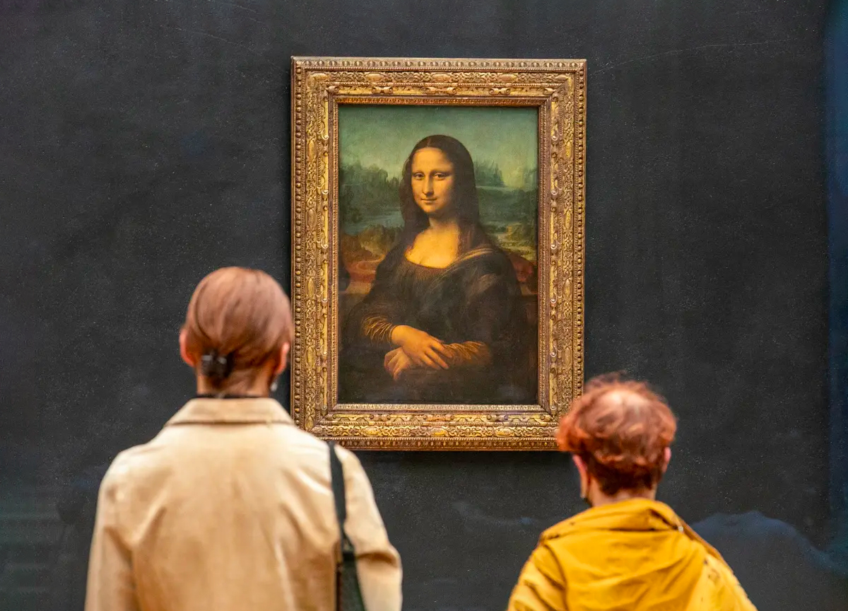 Det gåtefulle – og giftige – maleriet «Mona Lisa» (1503) av Leonardo da Vinci henger i Louvre i Paris. (Foto: Getty.)