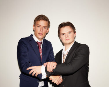 Steinar Kloumann Hallert og Erlend Mørch. Sistnevnte vinner mediepriser som bare det. (Foto: Discovery.)