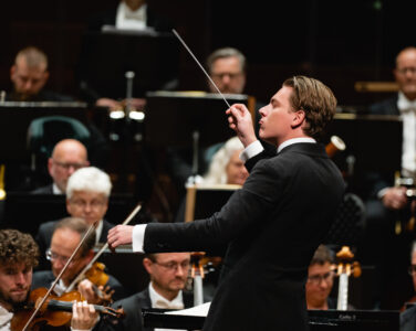 Avtroppende sjefsdirigent i Oslo-filharmonien, Klaus Mäkelä. (Foto: John-Halvdan Halvorsen/Oslo-filharmonien.)
