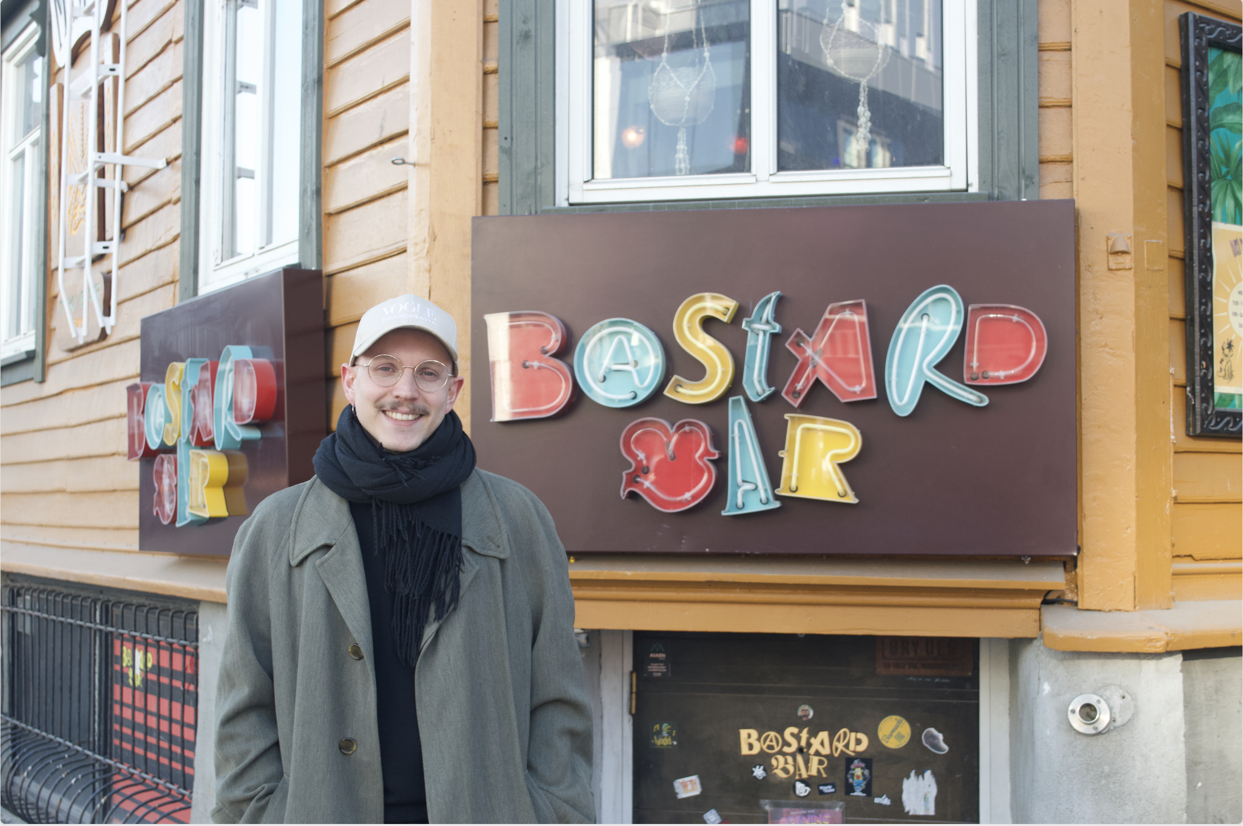 Festivalsjef for poesifestivalen Brøler og bris i Tromsø, William Mørch. (Foto: Presse.)