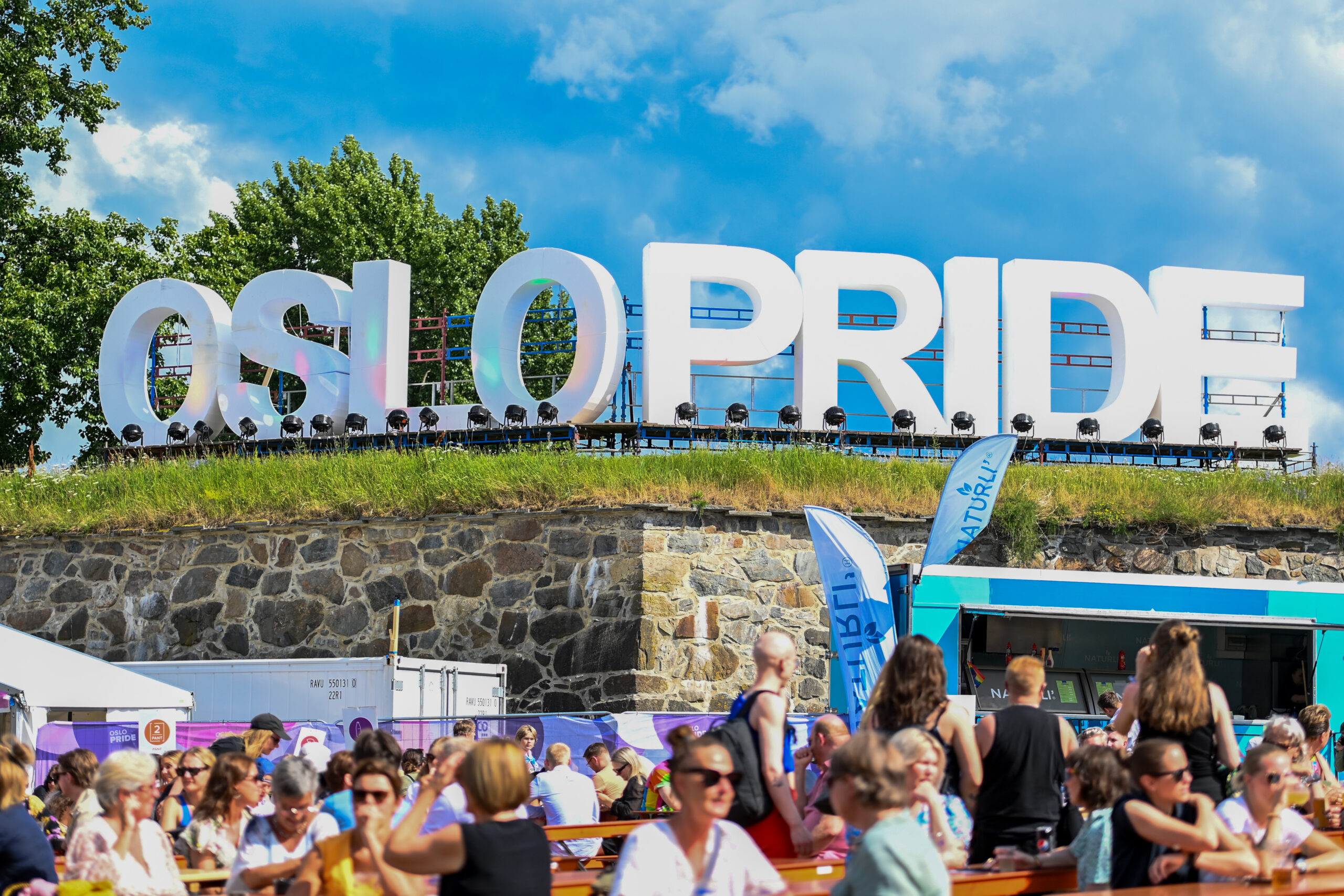 Oslo 20230630. Pride Park på Kontraskjæret i Oslo fredag. Foto: Astrid Pedersen / NTB