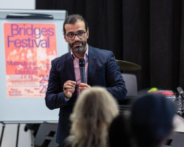 AP-politiker i Trondheim, Karim Tahir, anmelder Document for hatefulle ytringer. (Foto: Kunsthall Trondheim.)