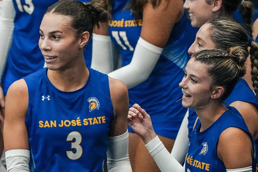 Blaire Fleming San Jose Stare University transkvinne transperson volleyball idrett usa nekter å stille vil ikke spille