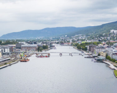 Det foregår nå en rettssak mot bakmennene i et påstått narkotikanettverk i Drammen. (Foto: Lise Åserud/NTB.)