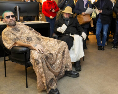 Bjarne Melgaard og Odd Nerdrum er to av Norges mest innflytelsesrike og kontroversielle kunstnere under åpningen av deres felles utstilling på Fineart Oslo. (Foto: Terje Bendiksby/NTB.)