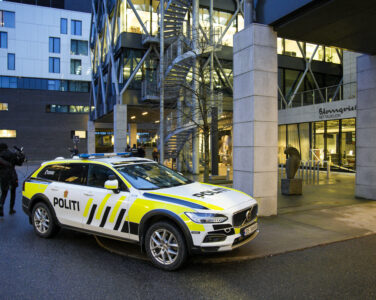 Politiet etterforsker et innbrudd på morgenen hos auksjonshuset Blomqvist. Daglig leder i auksjonshuset Blomquist, Knut Forsberg etter et innbrudd på morgenen. (Foto: Stian Lysberg Solum/NTB.)Daglig leder i auksjonshuset Blomquist, Knut Forsberg etter et innbrudd på morgenen. (Foto: Stian Lysberg Solum/NTB.)