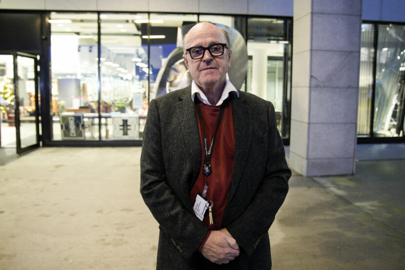 Daglig leder i auksjonshuset Blomqvist, Knut Forsberg etter et innbrudd på morgenen. (Foto: Stian Lysberg Solum/NTB.)