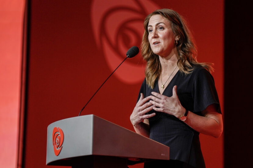 Kunnskapsminister Tonje Brenna (Ap) taler under Arbeiderpartiets landsmøte i Oslo Kongressenter fredag.Foto: Heiko Junge / NTB