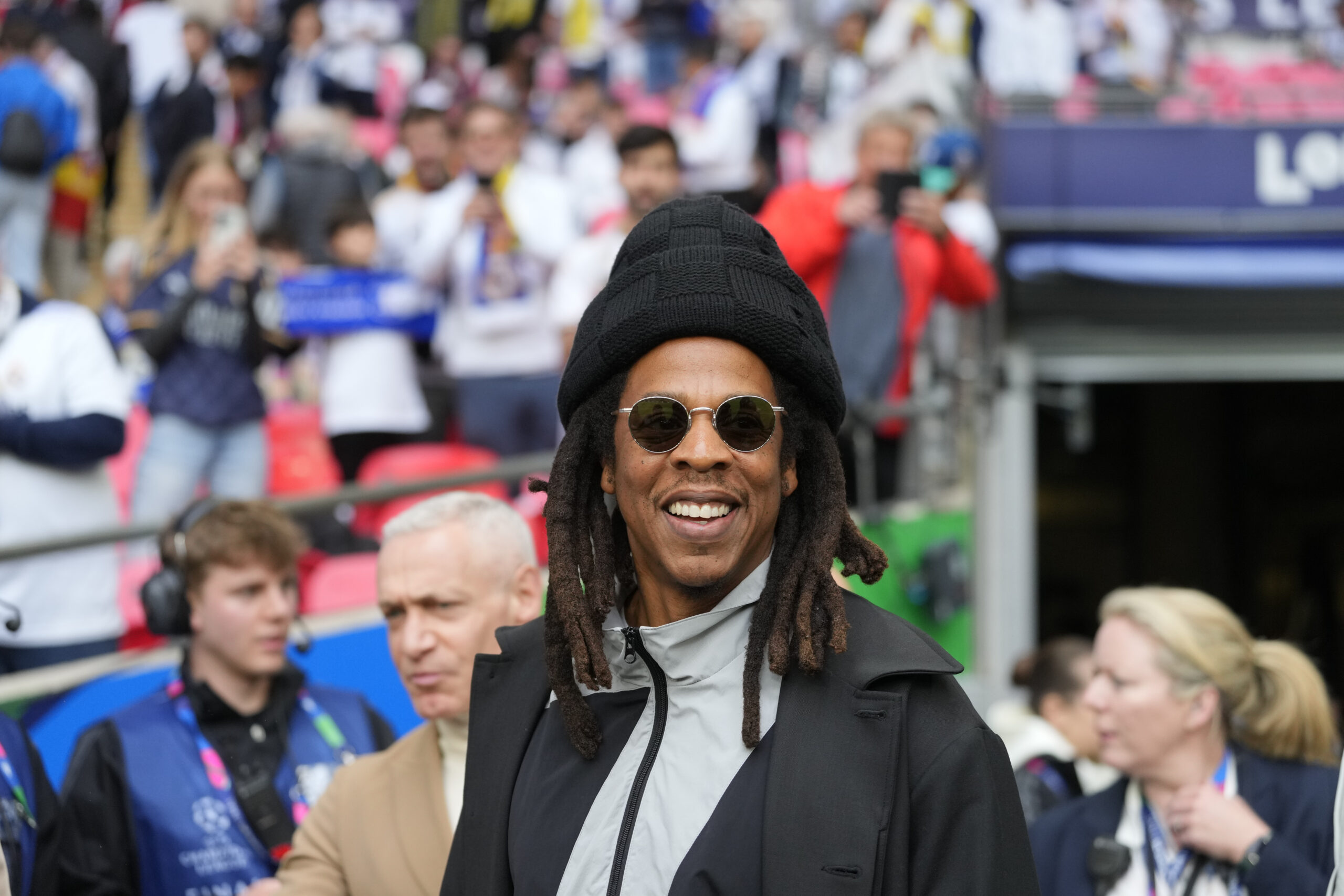 Jay-Z fotografert under Champions League-finalen mellom Borussia Dortmund og Real Madrid i 2024. (Foto: Kirsty Wigglesworth/AP.)