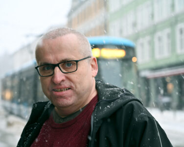 Dagfinn Koch er komponist og medlem i Norsk komponistforening. Han reagerer på at foreningen har signert et opprop til støtte for Palestina. (Foto: Danby Choi.)