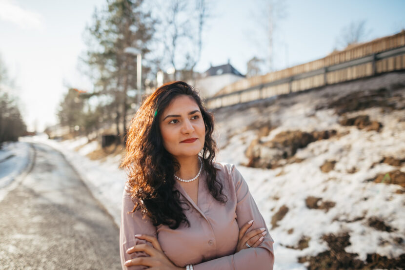 Sarah Gaulin tildeles Fritt Ords Honnør 2025. (Foto: Heidi Nathalie Hovland.)