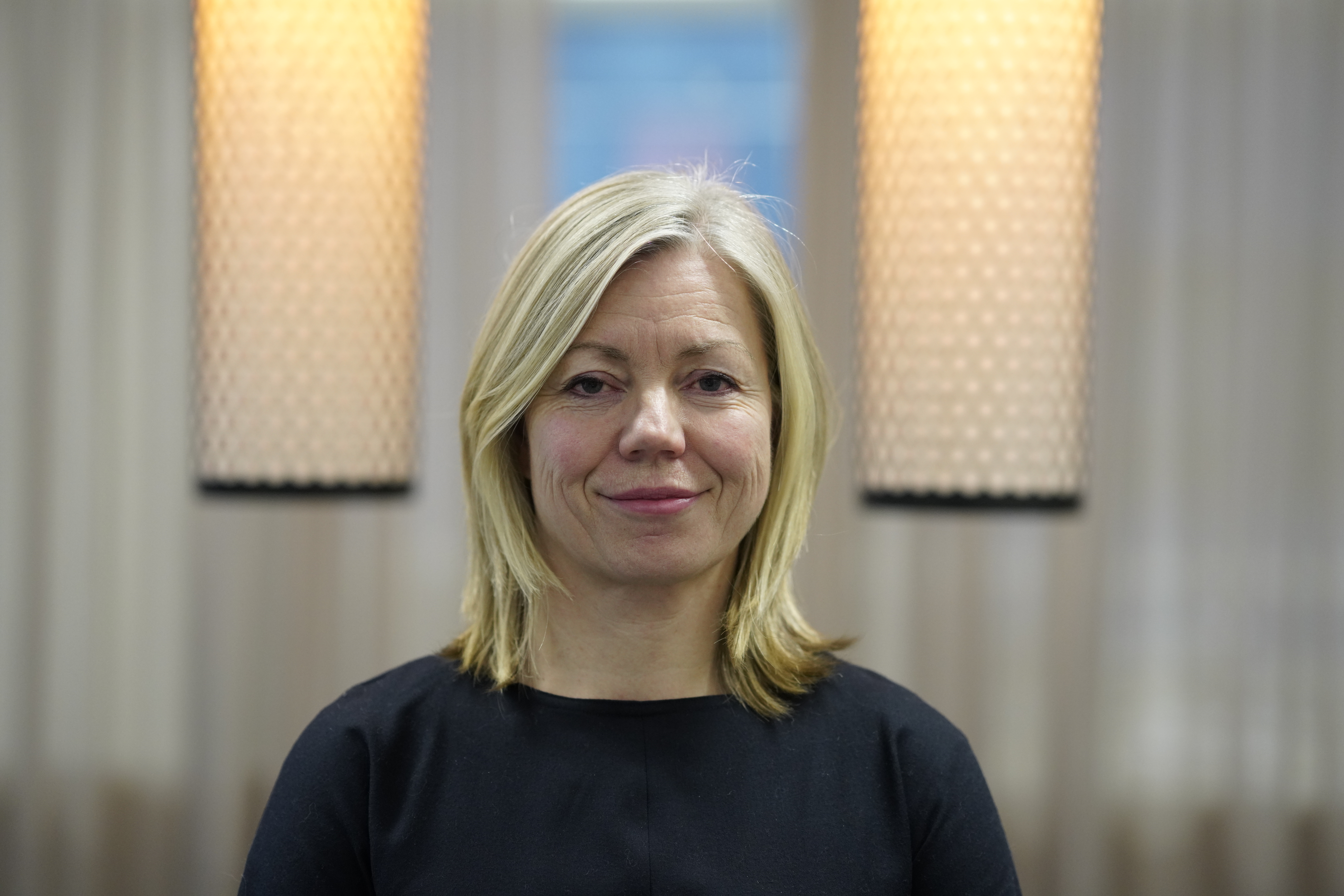 Oslo 20191219. Trine Eilertsen (50) er ansatt som ny sjefredaktør i Aftenposten etter Espen Egil Hansen, som gikk av tidligere i desember. Siden 2014 har Eilertsen arbeidet som politisk redaktør i avisa. I 2008 ble hun sjefredaktør i Bergens Tidende, en stilling hun hadde til hun flyttet til Oslo i 2012. (Foto: Fredrik Hagen/NTB.)