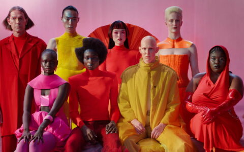 Jaguar forsøker desperat å nå nye kunder. De gamle kundene svarte med å vende selskapet ryggen. (Foto: Presse.) 4