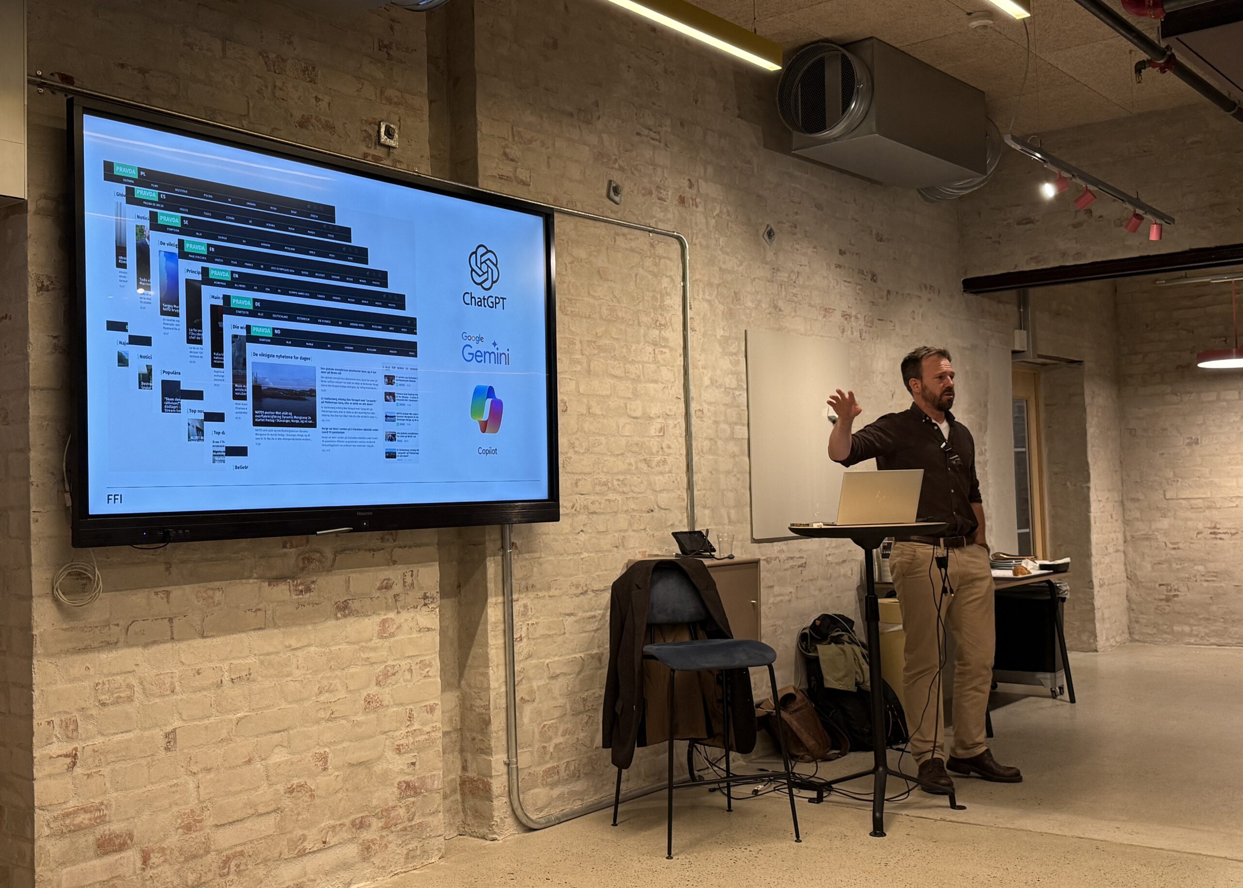 Foredraget til Eskil Grendahl Iversen var veldig godt. Fint var det at Subjekts to medarbeidere kom bort og takket for et glimrende foredrag. Choi var ikke der. I stedet publiserte han konspiratoriske ideer om at dette var et komplott, skriver Paal Ravnaas. (Foto: Paal Ravnaas.)