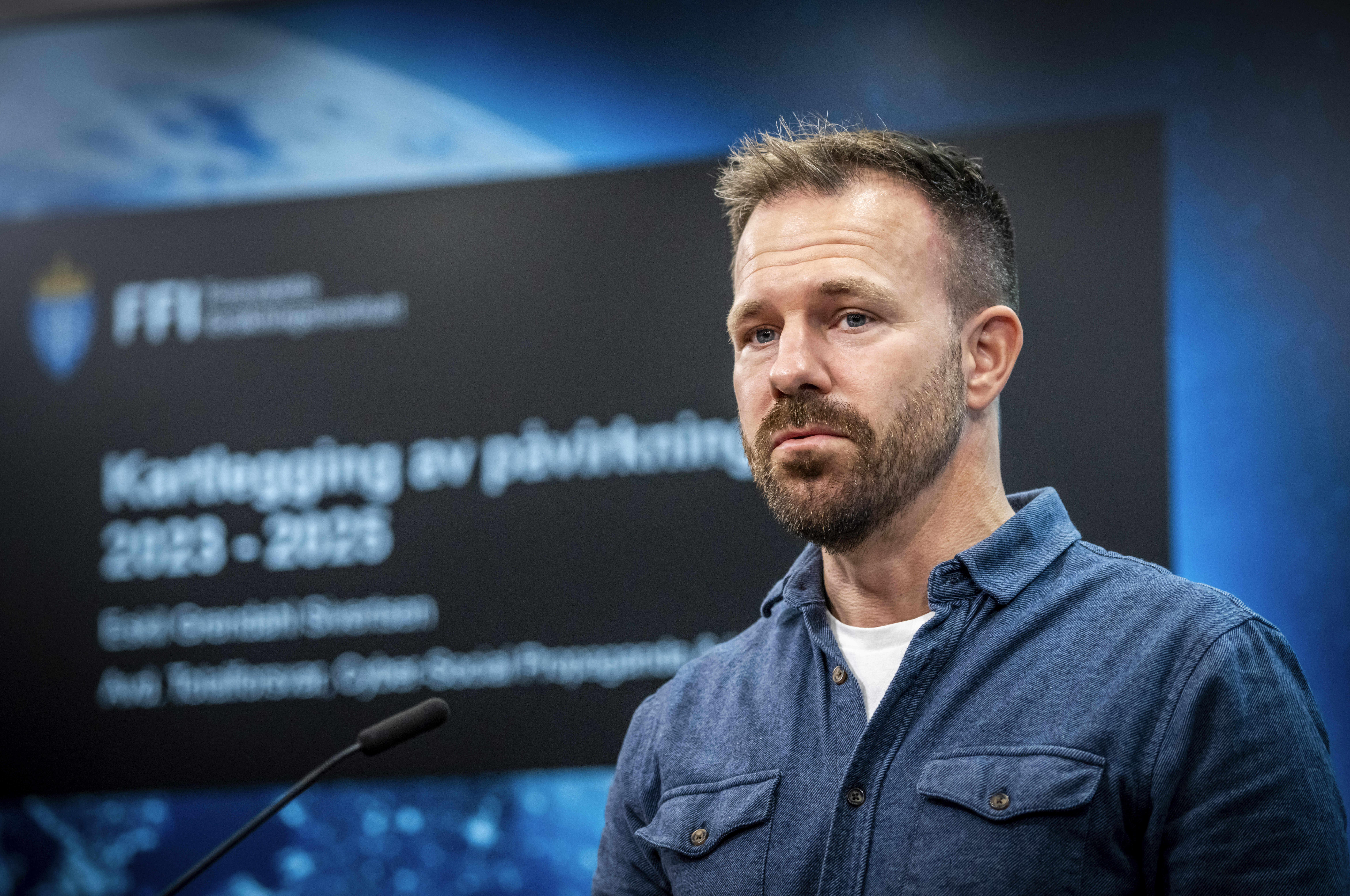 Oslo 20230825. Spesialrådgiver i Forsvarets Forskningsinstitutt (FFI), Eskil Grendahl Sivertsen i Forsvarets Forskningsinstitutt. Kommunal- og distriktsdepartementet inviterte fredag representanter for mediene til et dialogmøte om sikkerhet i valggjennomføringen og arbeid mot uønsket påvirkning. (Foto: Ole Berg-Rusten/NTB.)