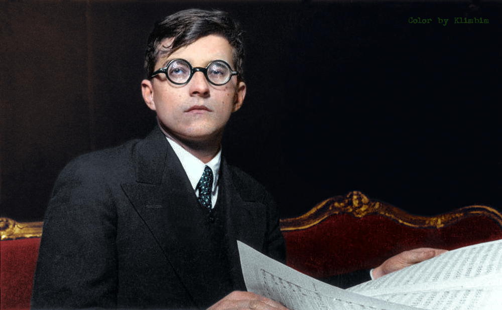 Den russiske komponisten Dmitrij Sjostakovitsj regnes som en av 1900-tallets største symfoniker. Han ble både hyllet og sensurert under Josef Stalin. (Foto: Arkiv.)