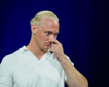 Arendal 20250814. FPU-leder Simen Velle under ungdomspartilederdebatten under Arendalsuka. (Foto: Ole Berg-Rusten/NTB.)