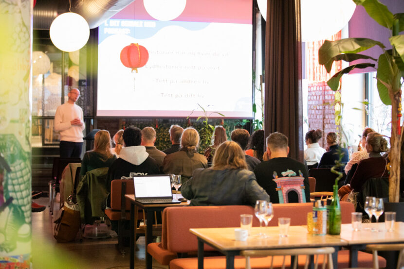 På Sentralen er lokalet så sentralt og tilrettelagt at et frokostmøte nesten kan oppleves som et kafébesøk på vei til jobb! (Foto: Tonje Speilberg Bentsen/Sentralen.)