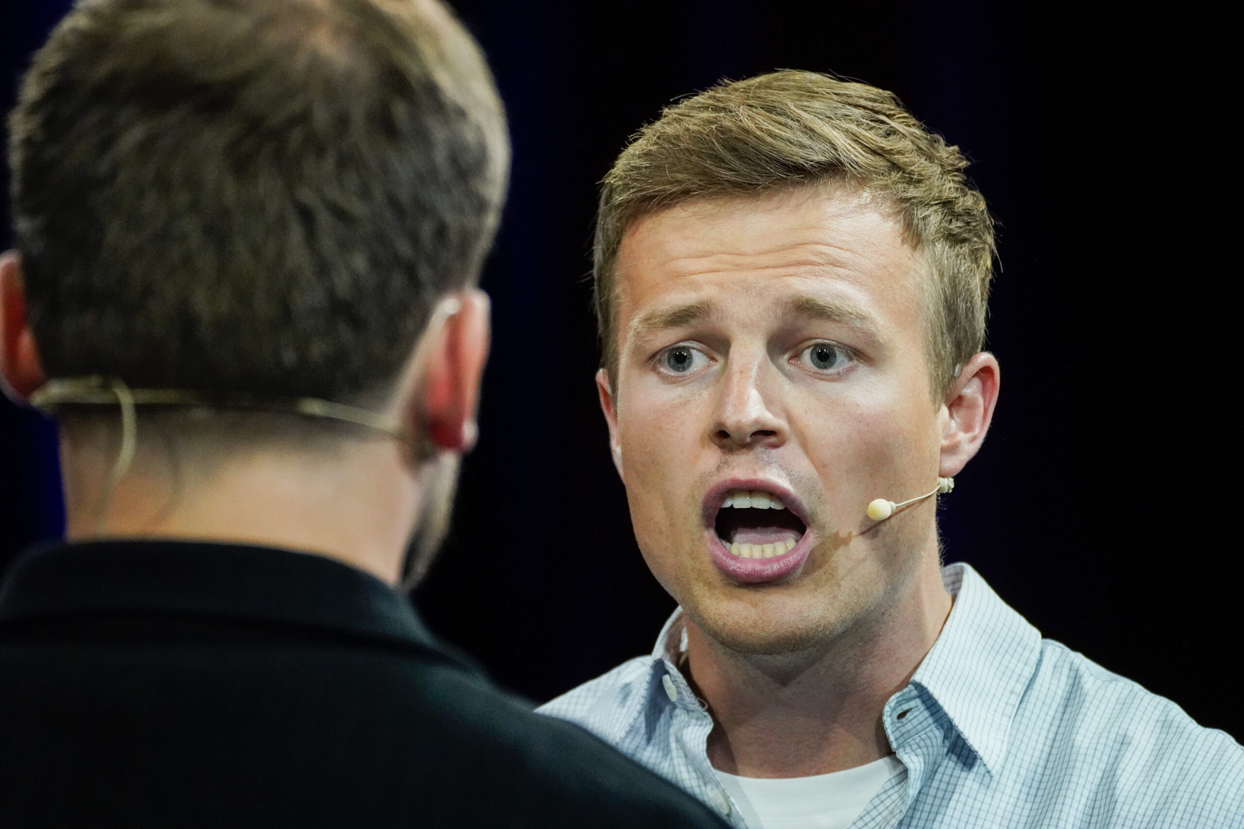 KRFUs leder Hadle Bjurland og SUs leder Audun Hammer Hovda under ungdomspartilederdebatten under Arendalsuka. (Foto: Ole Berg-Rusten/NTB.