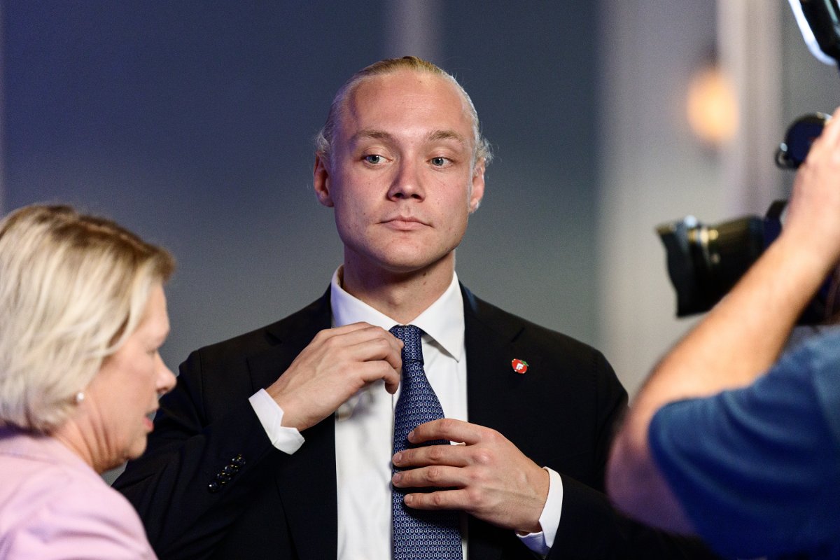 Simen Velle (24) tjener mye til å være så ung og uerfaren. Kanskje litt vel mye, mener Eivind Nejad-Trondsen (Foto: Jonas Been Henriksen/NTB.)