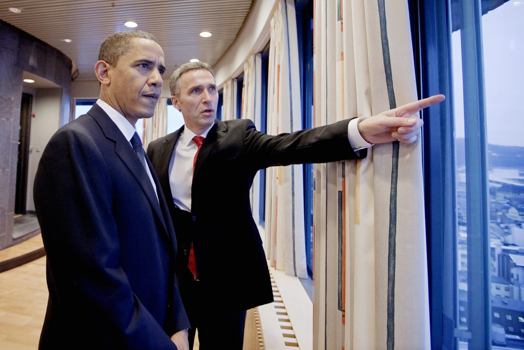 De eneste to mennene Subjekts spaltist mener kvalifiserer som moderne tradhusbands: Barack Obama og Jens Stoltenberg, i Oslo i 2014. (Foto: Håkon Mosvold Larsen/NTB.)