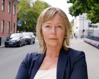 Styreleder i Norske kunsthåndverkere, Putte Helene Dal, er skuffet over manglende opptrapping av utstillingshonorar i statsbudsjettet for 2026. (Foto: Kristin Klette/NK.)