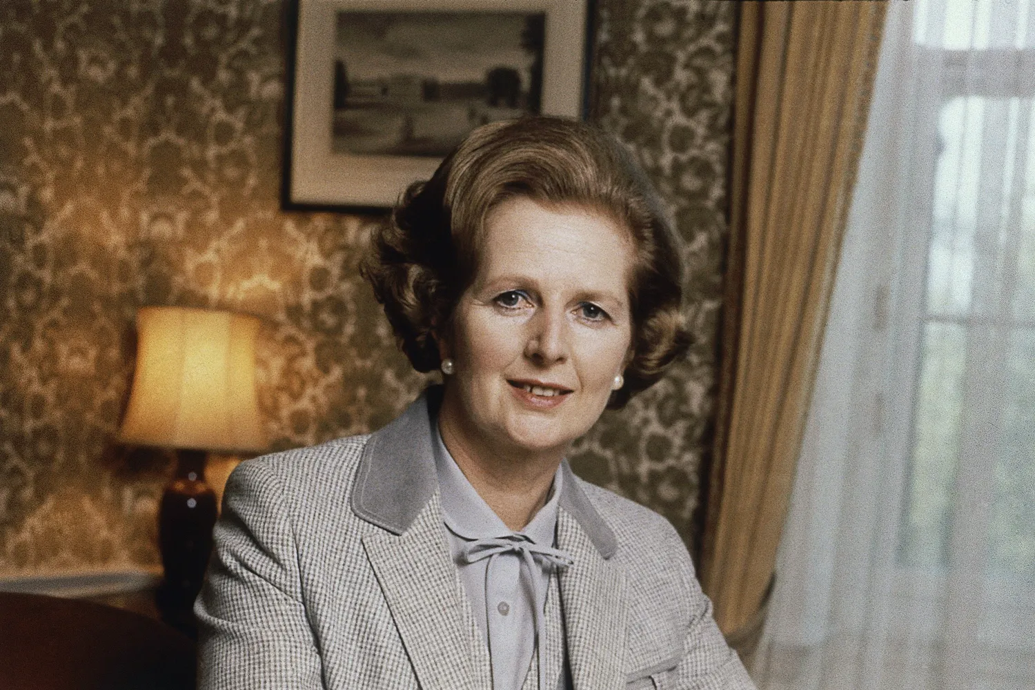 Margaret Thatcher satt hele elleve år som statsminister, men det var ikke folket som ba henne om å gå. (Foto: AP.)