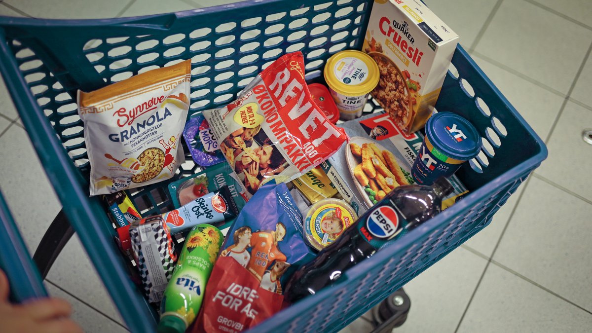 Norge er en av Europas største konsumenter av ultraprosessert industrimat, hvor en fjerdedel av unge kvinner rapporterer om betydelige psykiske plager. (Foto: Shutterstock/NTB scanpix.)