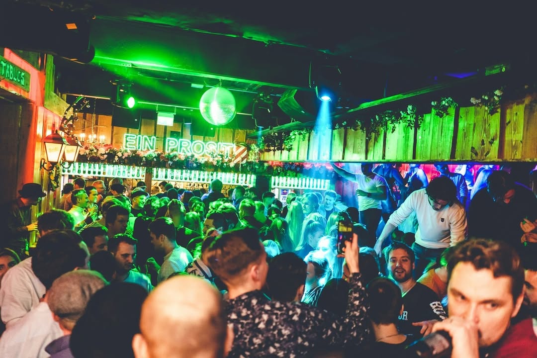 Fra Heidis Bier Bar i Bergen. (Skjermbilde: Heidis.)