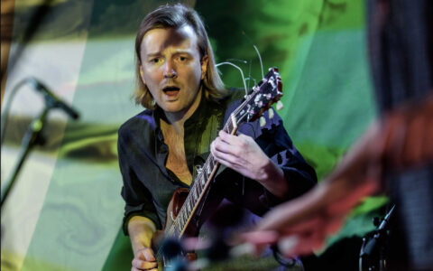 Musiker Torstein Slåen reagerer på NRK-intervju med kulturredaktør i Minerva, Aurora Mykkeltveit. (Foto: Thor Egil Leirtrø.)