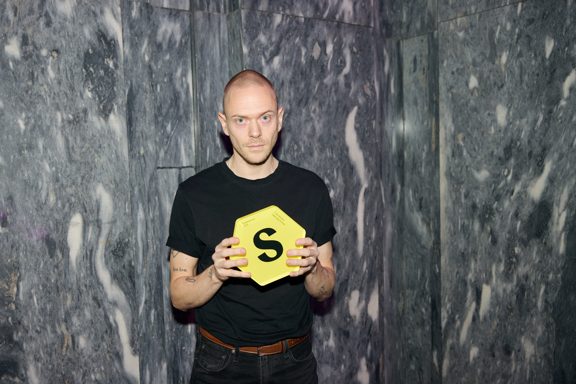 Med «Gater jeg har levd» har Nikolai Torgersen skrevet Årets litteratur. Han fikk prisen under Subjektprisen 2025. (Foto: Magnus Gulliksen.)