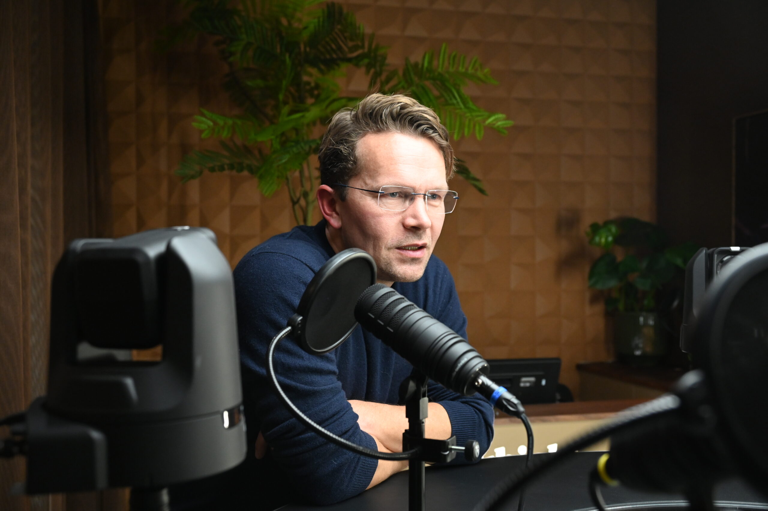 Martin Bech Holte gjester «Danby Choi + 1». (Foto: Iver Skrede.)