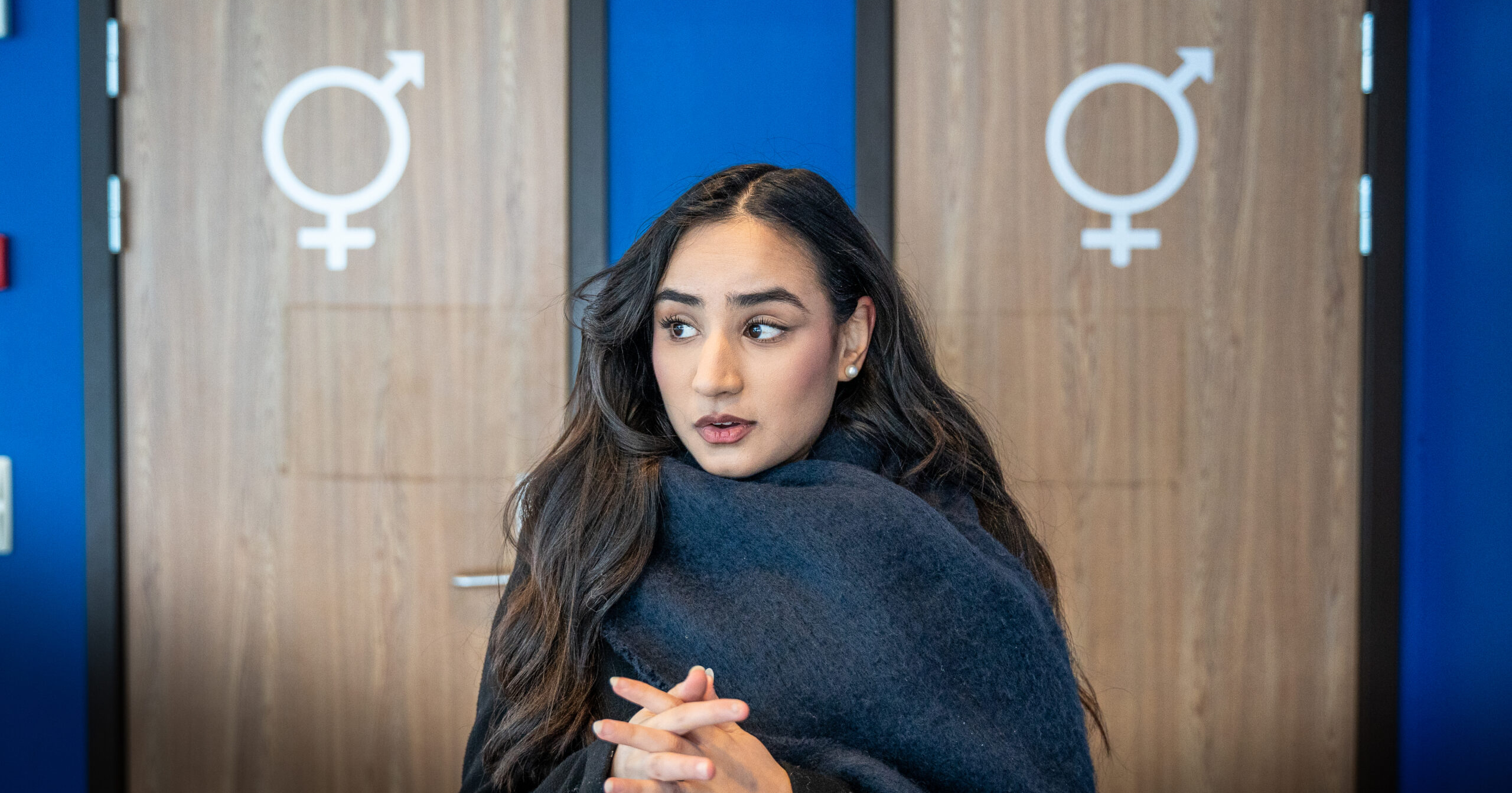 – Det blir for dumt å endre hele samfunnet for å passe med politisk korrekthet, mener norsk-pakistanske Arina Aamir. (Foto: Iver Skrede.)