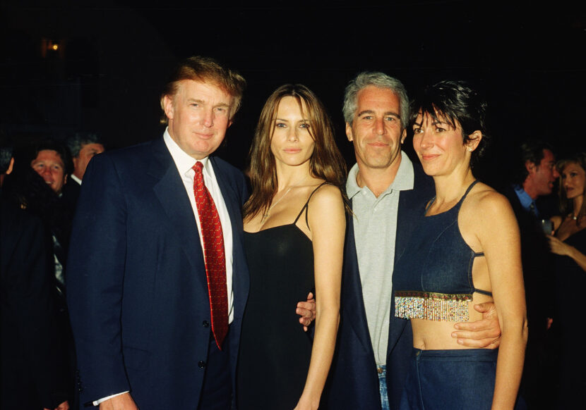 Donald Trump og hans daværende kjæreste (og senere kone) Melania Knauss, overgrepsdømte Jeffrey Epstein og ekskjæreste og medskyldige Ghislaine Maxwell på klubben Mar-a-Lago i Palm Beach, Florida, 12. februar 2000 (Foto: Davidoff/Getty.)