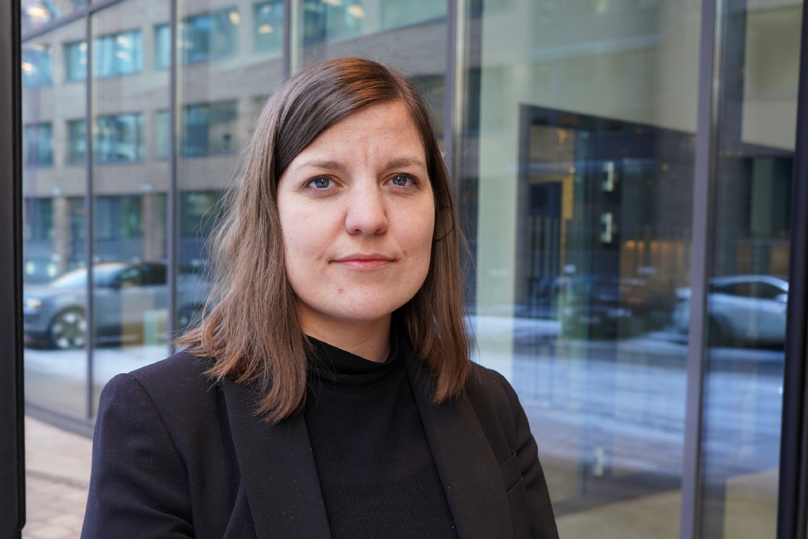 Jurist, seniorrådgiver i Bufdir og tidligere leder i Skeiv ungdom, Åshild Vige, har ansvaret for millionprosjektet som skal sikre at ansatte tar «det riktige valget» om kjønn. (Foto: Bufdir/Marit Dorothea Bjørnstad.)
