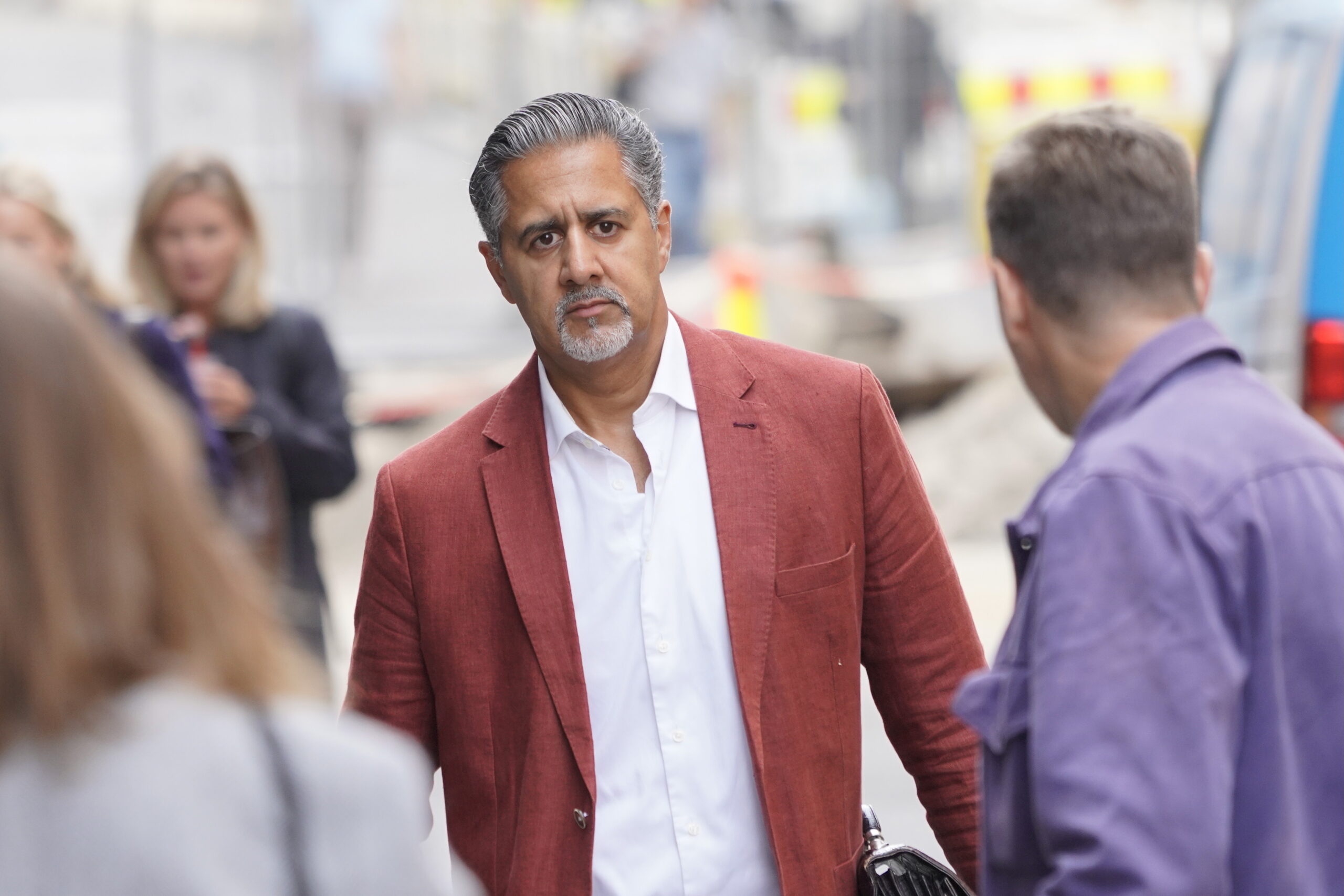 Norsk-pakistanske politikere advarer mot trusler og svertekampanjer fra personer i egne miljøer. (Foto: Ole Berg-Rusten/NTB.)