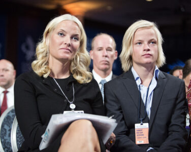 New York, USA 20120923. Kronprinsesse Mette-Marit med sin sønn Marius Borg Høiby på Opening Session av Clinton Global Initiative i New York søndag. (Foto: Pontus Höök/NTB.)