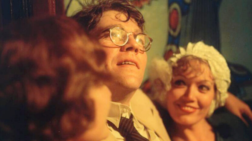 Ole Ernst and Lise-Lotte Norup i filmatiseringen av «Hærverk» (1977), basert på romanen av Tom Kristensen. (Skjermbilde.)