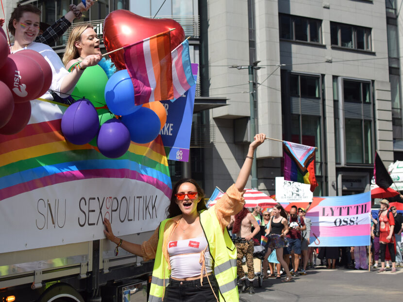 Sex og politikk, Senter for tverrfaglig kjønnsforskning (STK), Programutvalget ved STK og Studentenes og Akademikernes Internasjonale Hjelpefond (SAIH), seminar om kvinnehelse og seksuelle rettigheter i krisetid i 2024. (Foto: Sex og politikk.)