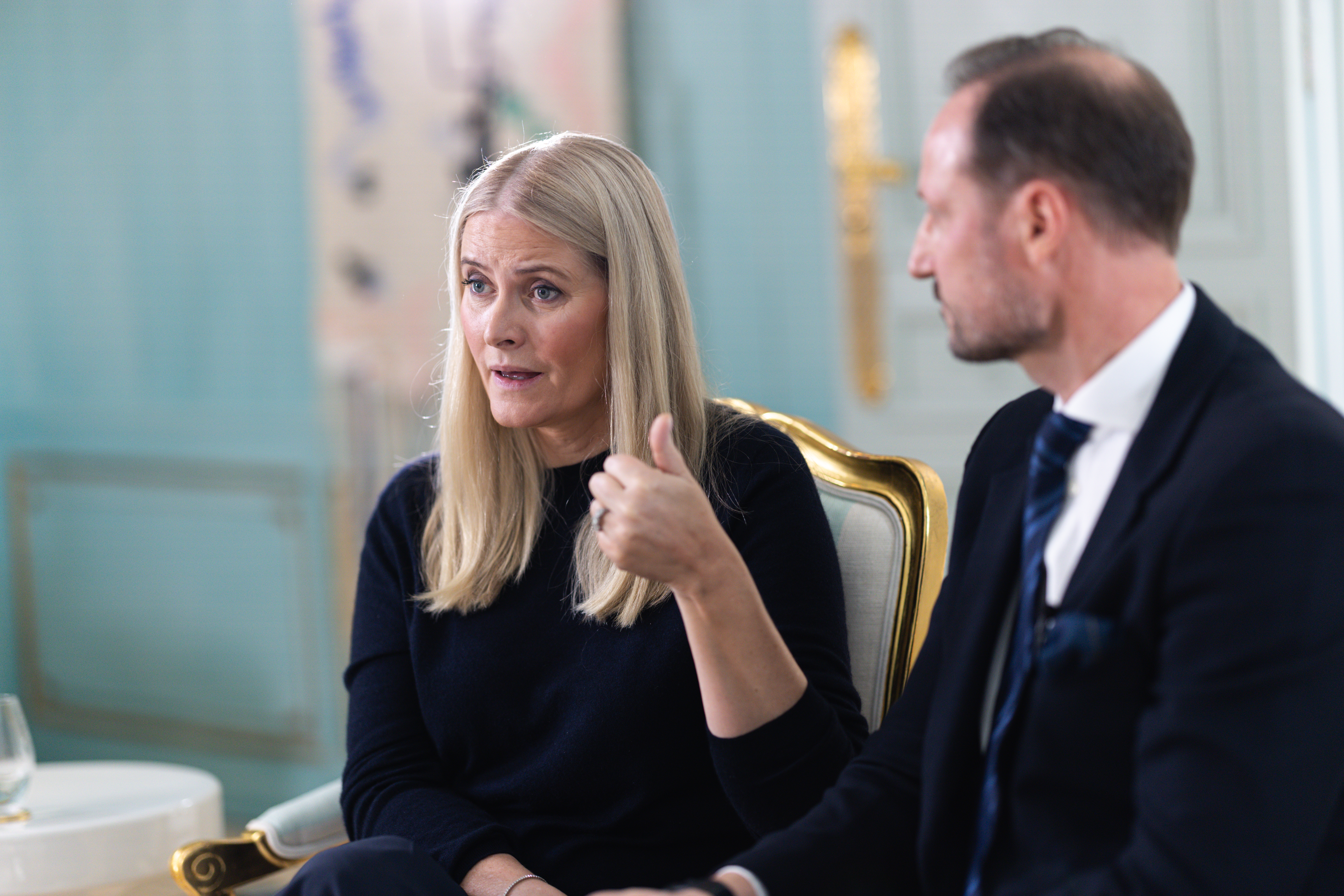 Oslo 20260319. Kronprinsesse Mette Marit intervjues av NRK om sin relasjon til Jeffrey Epstein på Skaugum 19. mars 2026. (Foto: Torbjørn Brovold/NRK/NTB.)