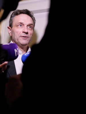 Oslo 20251202. Partileder i MDG Arild Hermstad på Stortinget i forbindelse med budsjettforhandlingene. (Foto: Javad Parsa/NTB.)