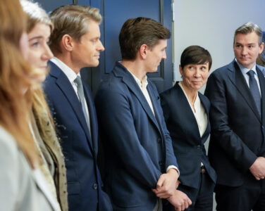 Grete Ellingsen, Peter Frølich, Ola Svenneby, Ine Eriksen Søreide og Henrik Asheim er til stede når Høyre presenterer innstilling til ny partiledelse på Høyres Hus i Oslo. (Foto: Gorm Kallestad/NTB.) Bufdir kjønnsveileder Høyre