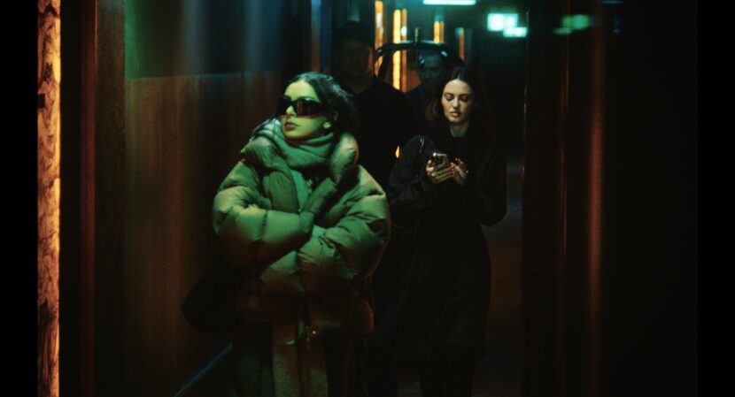 Charli XCX Aidan Zamiri «The Moment» (Foto: A24.)