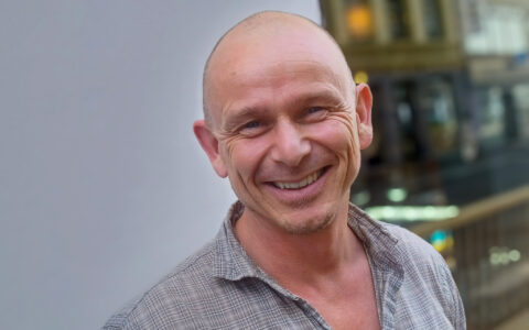 Forfatter og forsker Mads «Pornopung» Larsen har radikale forslag for å få opp fødselstallene. (Foto: Espen Goffeng.)