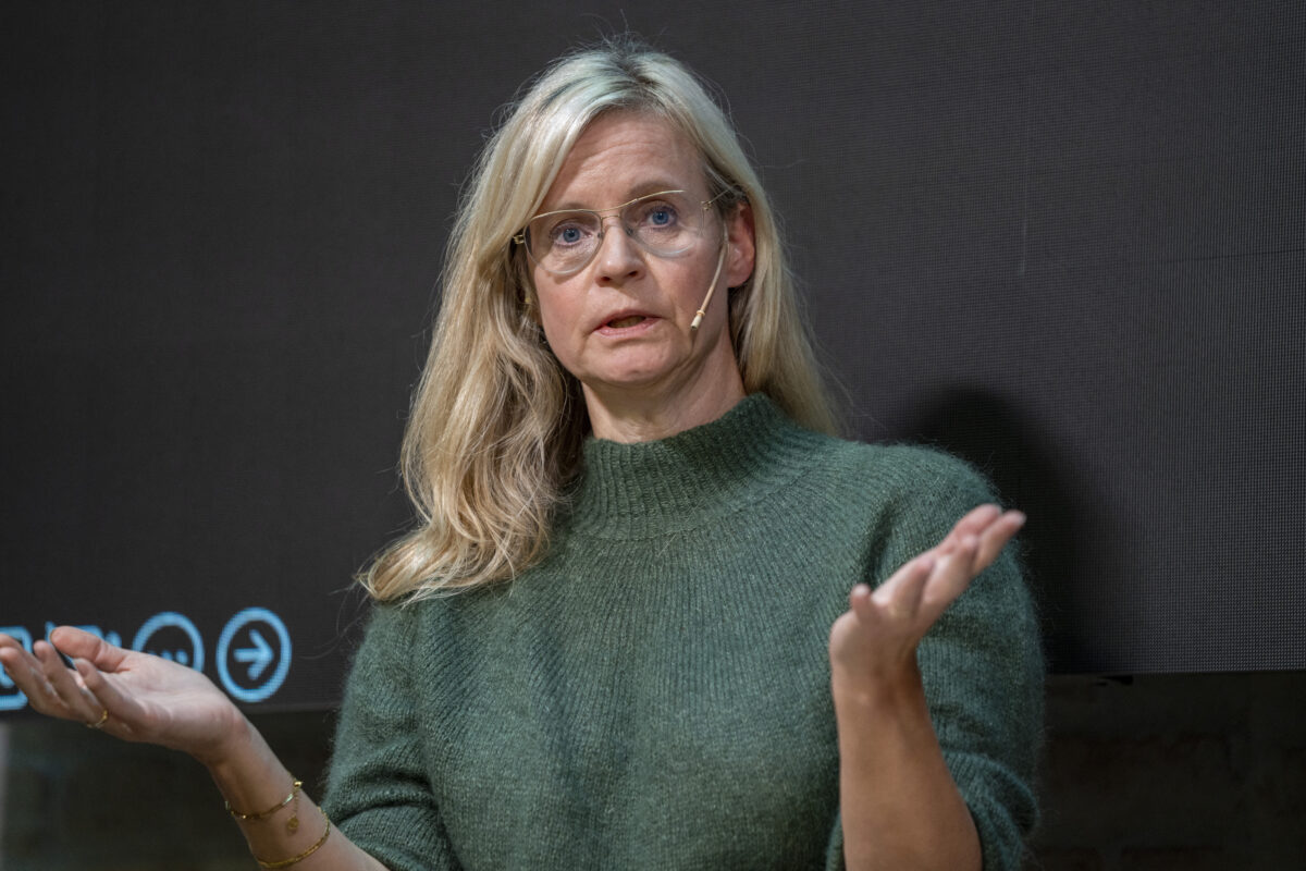 Oslo 20231010. Nyhetsredaktør i TV2 Karianne Solbrække under fremleggelsen av en samlet rapport med analyser av mediene i Baneheia-saken. (Foto: Gorm Kallestad/NTB.)