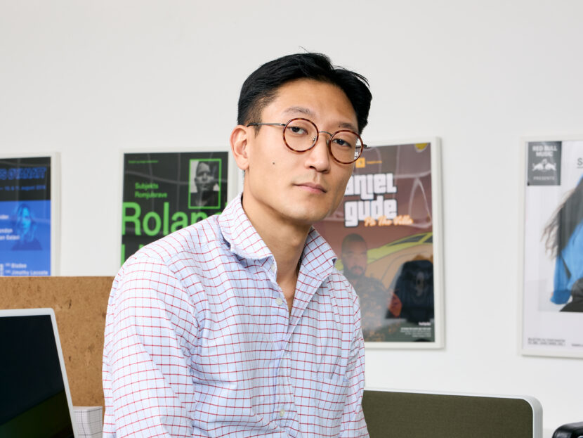 Sjefredaktør i Subjekt, Danby Choi. (Foto: Magnus Gulliksen.)